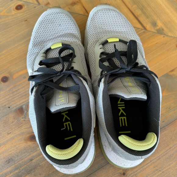 NIKE | Men’s Nike Air Sneaker Shoe - Picture 10 of 12